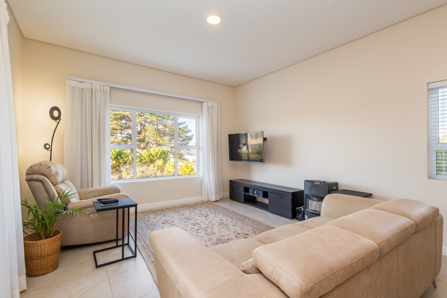 3 Bedroom Property for Sale in Baron View Western Cape